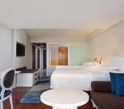 Двухместный номер Larger с балконом и с видом на море 2 отдельные кровати в Sheraton Samui Resort