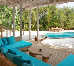 Люкс With Pool Crusoe с 3 комнатами в Soneva Fushi