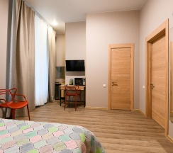 «У скалы» Дабл в Лесная сказка