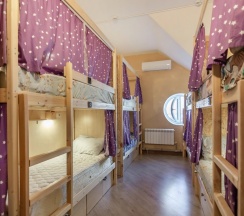 Кровать в общем номере (женский номер) в Чердак
