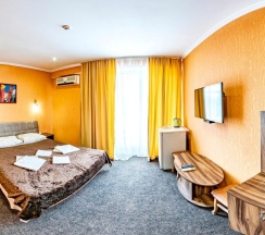 2х-местный с балконом в Ростовчанка