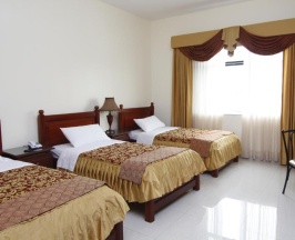 Трёхместный номер Standard в Hotel Versailles Internacional