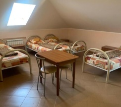 Трёхместный номер Standard Мансарда в Вилла Надежда