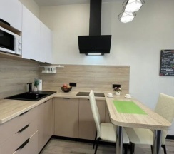 Апартаменты c 1 комнатой с балконом и с красивым видом из окна в Onyx Apartment