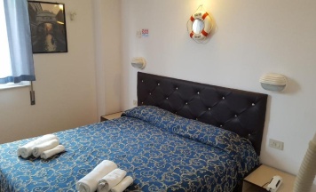 Двухместный номер Economy двуспальная кровать в Hotel Le Vele - Fronte spiaggia Playa del Sol 108-109