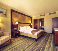 Двухместный люкс двуспальная кровать в Shera Inn Hotel