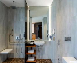 Двухместный номер Premium с видом на бассейн двуспальная кровать в Voco Monaco Dubai