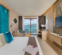 Двухместная студия с видом на море двуспальная кровать в Cape Sienna Gourmet Hotel & Villas