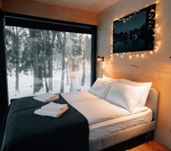 Домик с одной двуспальной кроватью в Сила ветра