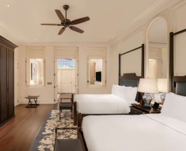 Люкс Palm Court в Raffles Singapore