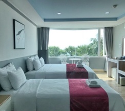 Трёхместный номер Executive с видом на море в The Beach Front Resort Pattaya  - SHA Plus