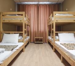 место в 6-ти местном номере (4 этаж) в Браво
