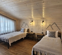 Апартаменты с 4 комнатами с балконом в ЭндорфInn