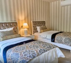 Четырёхместный семейный люкс в Salonika Suites