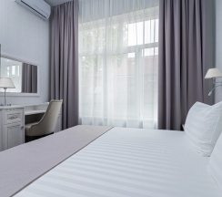 Двухкомнатный семейный в Trianon hotel