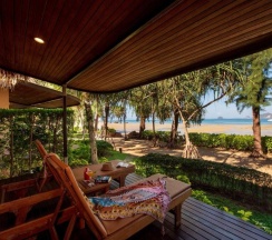 Номер Deluxe рядом с пляжем в Tup Kaek Sunset Beach Resort
