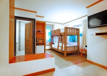 Четырёхместный номер Standard с видом на море в Pinnacle Koh Tao Resort