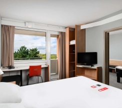 Четырёхместный номер семейный в ibis Budapest Citysouth