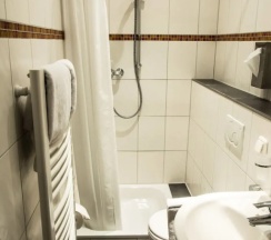 Двухместный номер Standard двуспальная кровать в Hotel Landhaus Gut Keuchhof