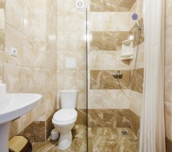 4-х местный комфорт с балконом в White Hotel