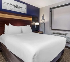 Двухместный номер Standard двуспальная кровать в Avion Inn Near LGA Airport, Ascend Hotel Collection
