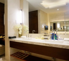 Люкс в SoLuxe Hotel Almaty
