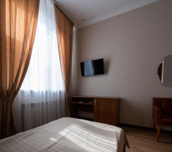 1-местный номер улучшенный стандарт в Djump hotel