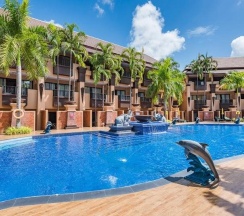 Двухместный номер с доступом в бассейн двуспальная кровать в Princess Kamala Beachfront Hotel