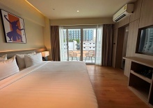 Двухместный номер Standard с балконом двуспальная кровать в The One Hotel Bay Breeze Pattaya