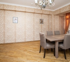 3-комнатный номер люкс с кухней и балконом(с завтраком) в Жемчуг