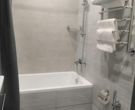 Номер делюкс семейный с 1 двуспальной кроватью №405 в Рествилль