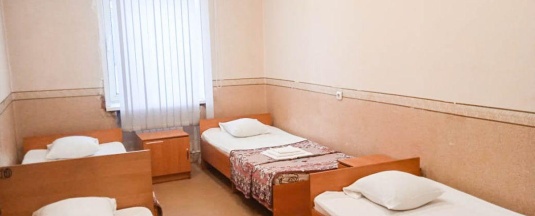 Кровать в 4-местном общем номере в Smart Hotel KDO Киров