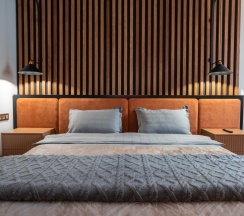 Двухместные апартаменты с балконом и с видом на горы двуспальная кровать в Apart hotel Colibri