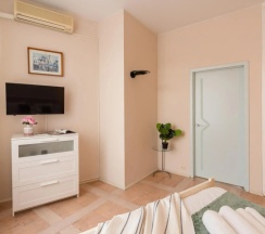 Четырёхместные апартаменты с 3 комнатами в GM Apartments