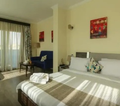 Люкс Executive с видом на пирамиды и джакузи в Pyramid Edge Hotel & Exclusive Pyramids View Rooftop