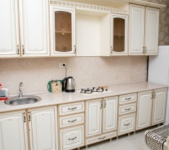 М.Горького 85Б. 2-комн.кв., 9-этаж, 121 в АнтиОтель