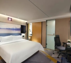 Двухместный номер Featured (двуспальная кровать) в Hampton By Hilton Guangzhou Tianhe Sports Center