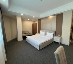 Двухместный номер Deluxe двуспальная кровать в Hotel Almaty MV Residence