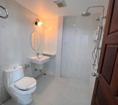 Трёхместный номер Standard с красивым видом из окна в The Beach Front Resort Pattaya  - SHA Plus