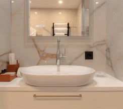 Четырёхместный номер Deluxe Premium в Almaty