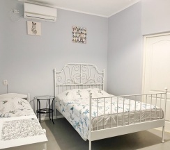 Четырех-местный номер без балкона в Благодать