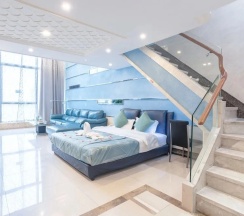 Двухместный люкс Luxury (двуспальная кровать) в Louidon Mega Duplex Apartment - Beijing Rd