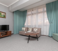 2-х местный номер повышенной комфортности с большой кроватью в Жемчуг