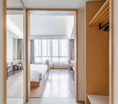 Двухместный номер Superior (двуспальная кровать) в JI Hotel Lujiazui Babaiban
