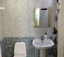 Стандартный трехместный номер собственной ванной комнатой в Кипарис