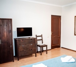 Двухкомнатный делюкс в Альпийский двор