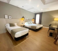 Трёхместный номер в Hotel Cortezo