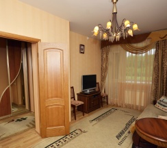 Номер люкс #208 в Ломовка