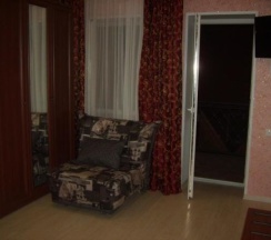 Комфорт с кроватью King Size и балконом в Кристина