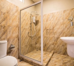 Люкс с балконом в Thanburi Resort
